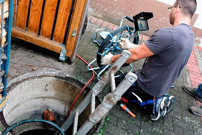 Kanalreinigung und Fräsarbeiten im Abwasserrohr durch die TK-Rohrreinigung Fulda